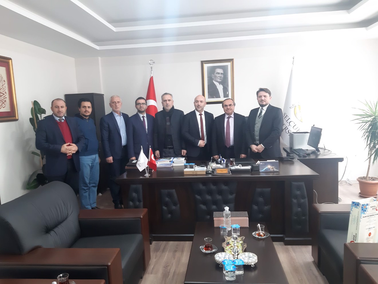 Priştine Üniversitesi İslami İlimler Fakültesi Dekanı Prof. Dr. İslam Hasani fakültemizi ziyaret etti.